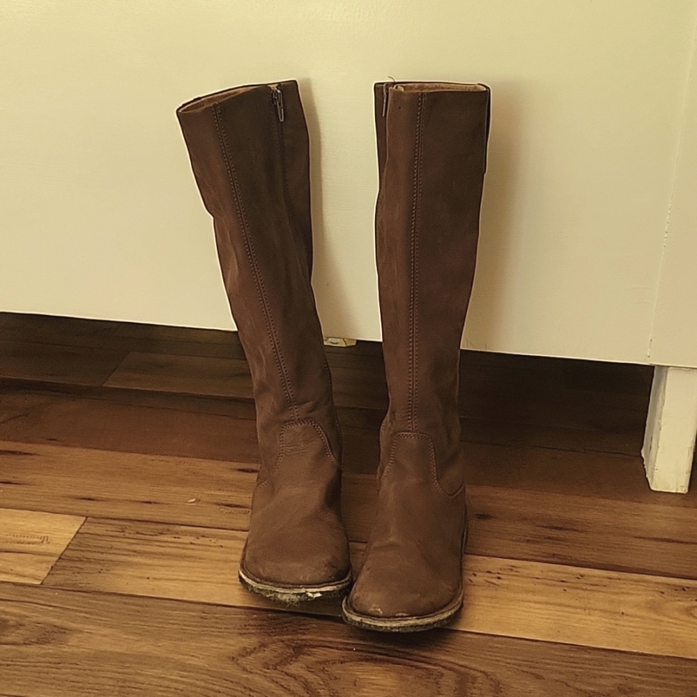 Kickers Boots 6.5